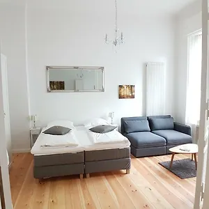  Apartment Lang Re By Rockchair L Superhost Status L 2 Bedrooms Boxspringbeds In Center - Cozy Family & Business Flair Welcomes You! Deutschland